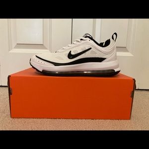 ✅ NWB Nike Air Max AP